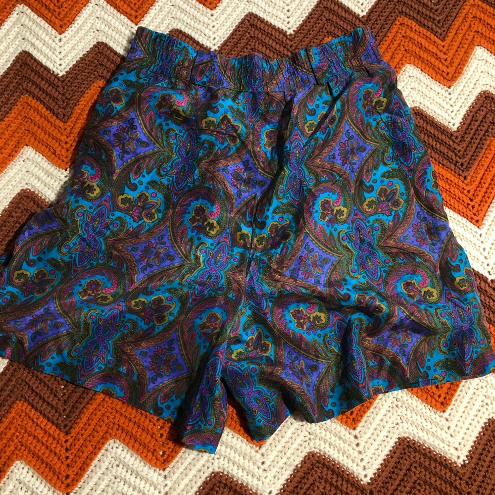 Vintage 100% SILK high rise shorts